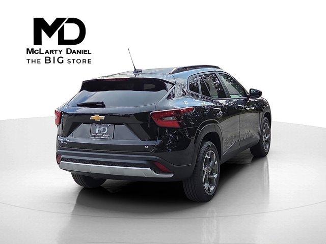 new 2026 Chevrolet Trax car, priced at $25,090