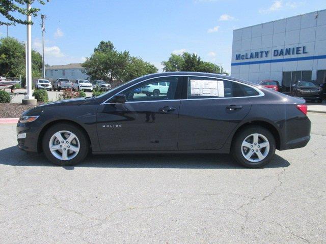 new 2025 Chevrolet Malibu car, priced at $23,500