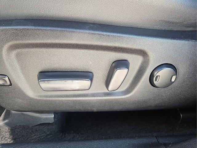 used 2019 Toyota Highlander car, priced at $27,750