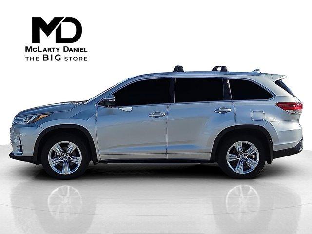 used 2019 Toyota Highlander car, priced at $27,750