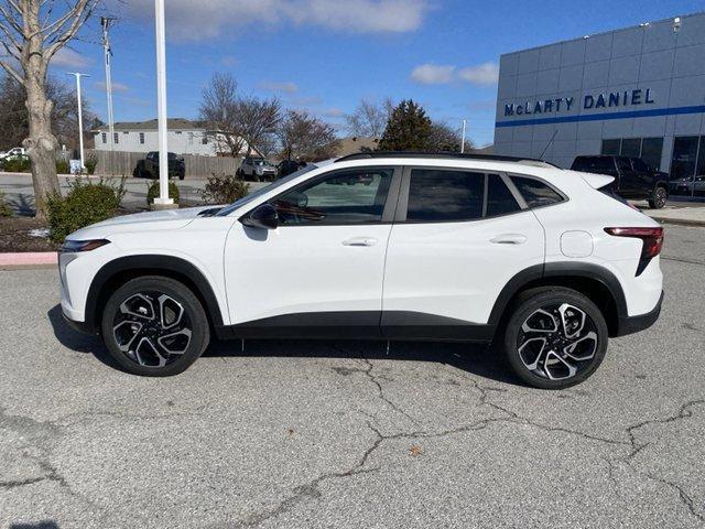 new 2025 Chevrolet Trax car, priced at $26,285