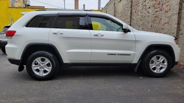 used 2017 Jeep Grand Cherokee car, priced at $14,900