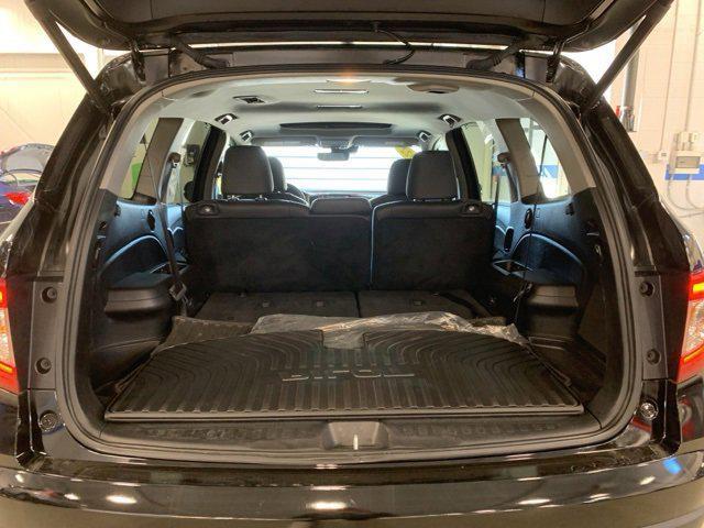 used 2022 Honda Pilot car, priced at $28,495