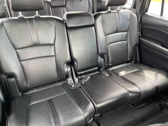 used 2022 Honda Pilot car, priced at $29,995