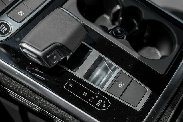 new 2025 Audi Q7 car, priced at $77,695