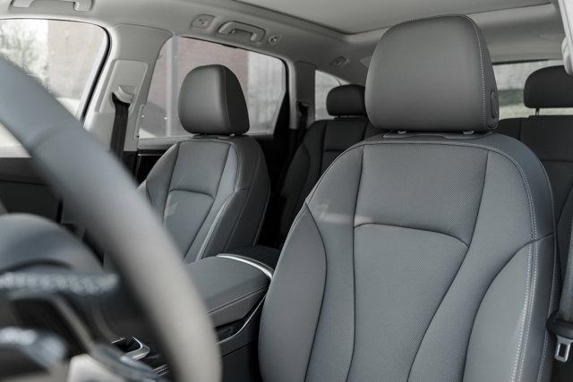 new 2025 Audi Q7 car, priced at $77,695