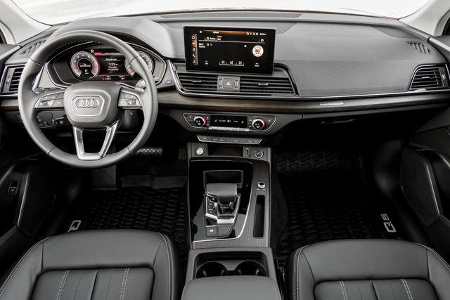 new 2025 Audi Q5 car, priced at $50,250