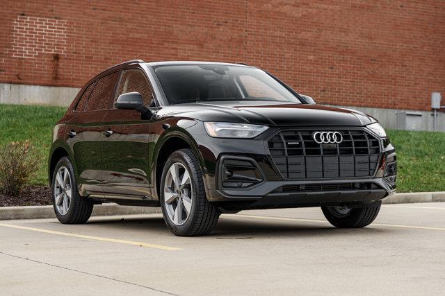 new 2025 Audi Q5 car, priced at $53,530