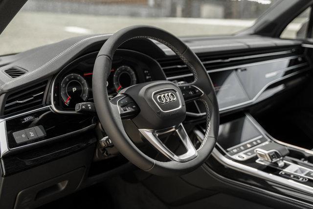 new 2025 Audi Q7 car, priced at $77,750