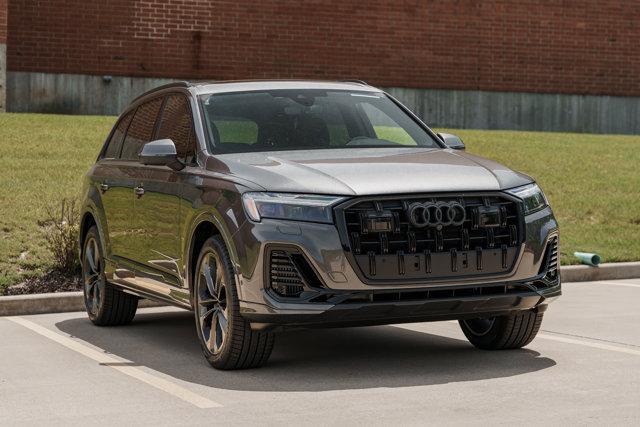 new 2025 Audi Q7 car, priced at $77,750