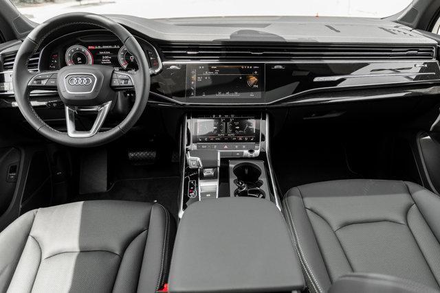 new 2025 Audi Q7 car, priced at $77,750