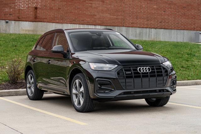 new 2025 Audi Q5 car, priced at $49,925