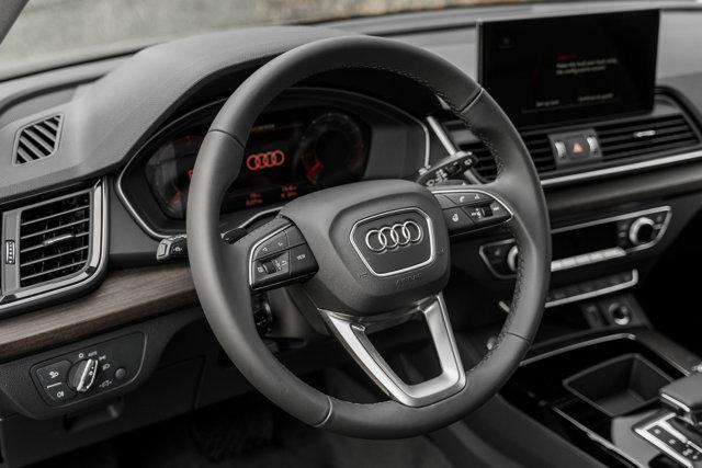 new 2025 Audi Q5 car, priced at $49,925