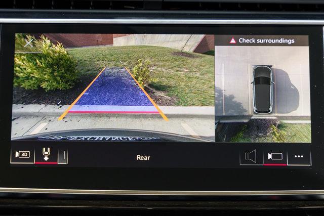 new 2025 Audi Q7 car, priced at $73,663