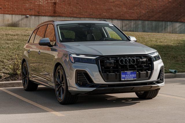 new 2025 Audi Q7 car, priced at $73,663