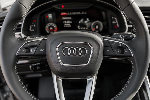 new 2025 Audi Q7 car, priced at $73,663