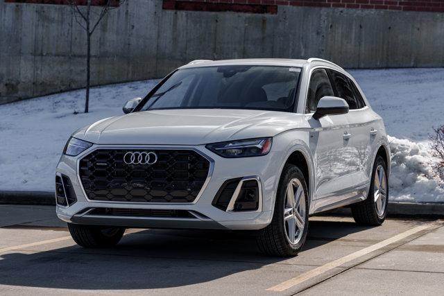 new 2025 Audi Q5 car, priced at $65,825