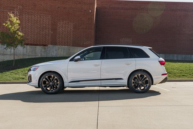 new 2025 Audi Q7 car, priced at $71,336