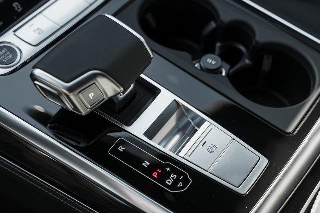 new 2025 Audi Q7 car, priced at $71,336