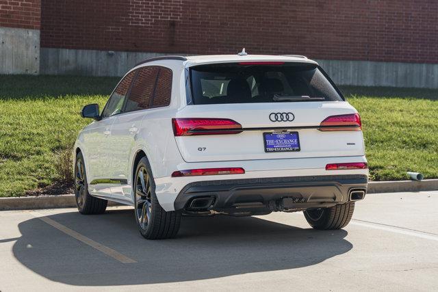 new 2025 Audi Q7 car, priced at $71,336