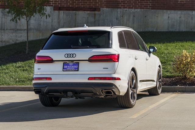 new 2025 Audi Q7 car, priced at $71,336