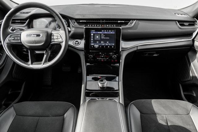 used 2023 Jeep Grand Cherokee car, priced at $32,400