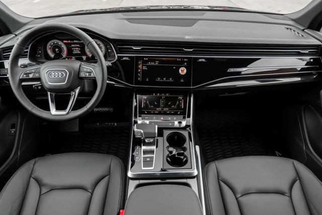 new 2025 Audi Q7 car, priced at $65,730