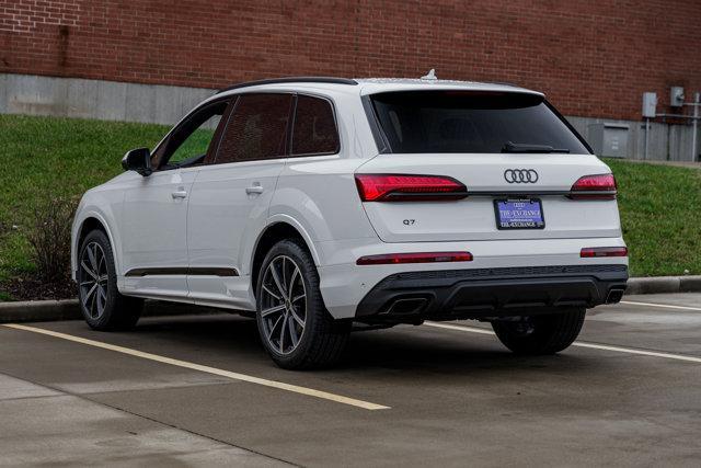 new 2025 Audi Q7 car, priced at $69,530