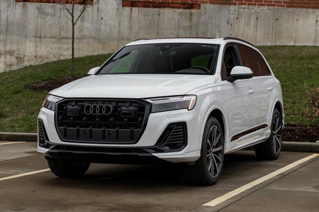 new 2025 Audi Q7 car, priced at $69,530