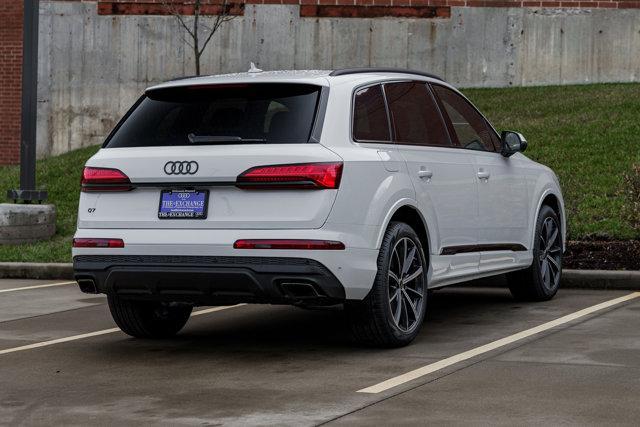 new 2025 Audi Q7 car, priced at $69,530