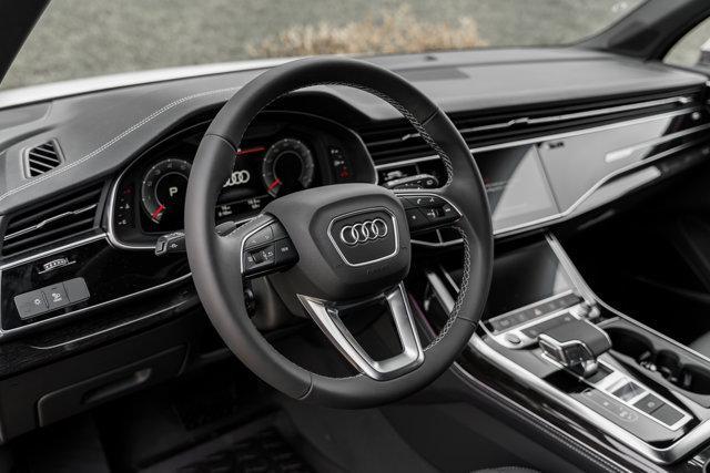 new 2025 Audi Q7 car, priced at $69,530