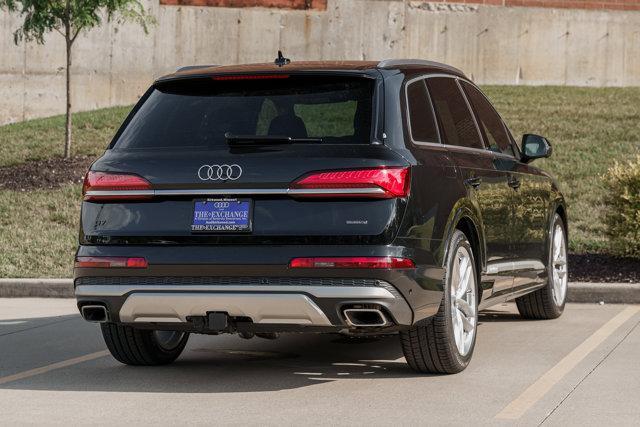 new 2025 Audi Q7 car, priced at $73,296