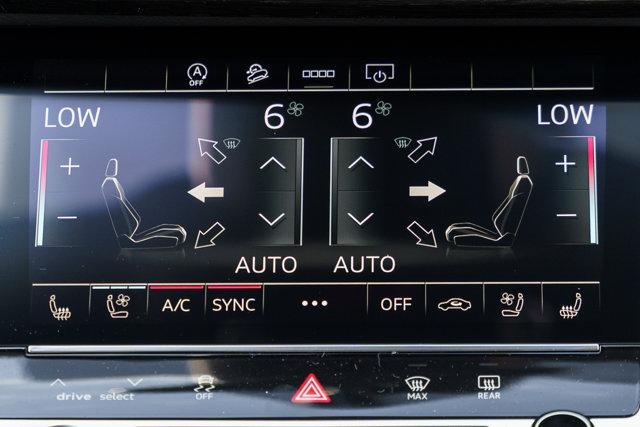 new 2025 Audi Q7 car, priced at $73,296