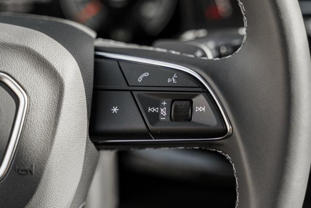 new 2025 Audi Q7 car, priced at $73,296