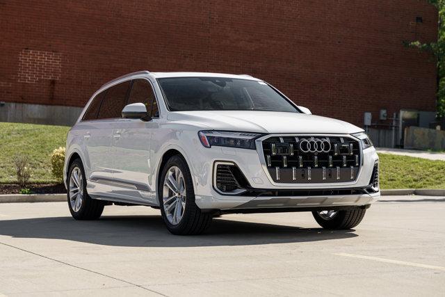 new 2025 Audi Q7 car, priced at $81,745