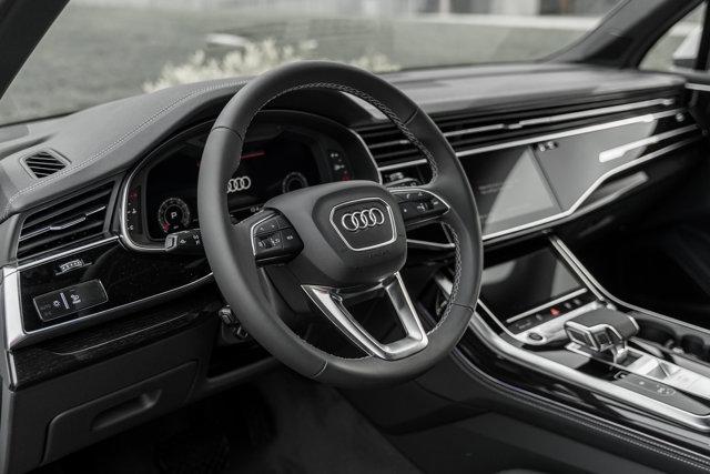 new 2025 Audi Q7 car, priced at $77,450