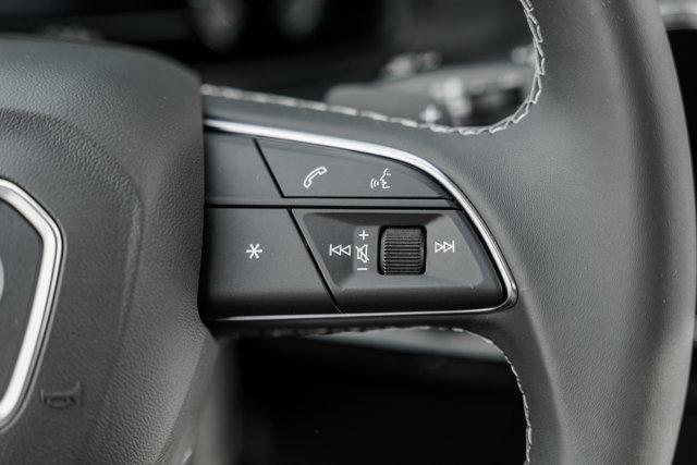 new 2025 Audi Q7 car, priced at $77,450
