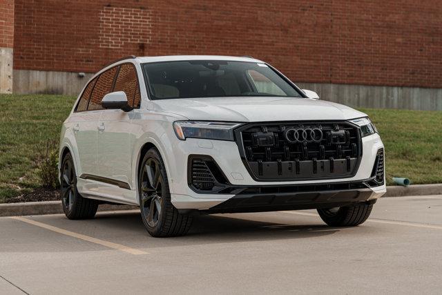 new 2025 Audi Q7 car, priced at $77,450
