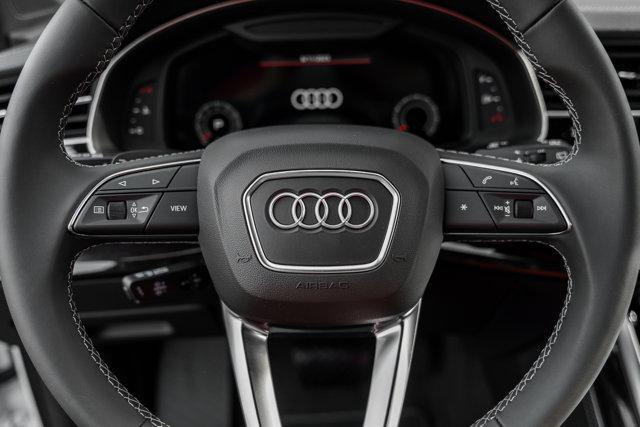 new 2025 Audi Q7 car, priced at $77,450