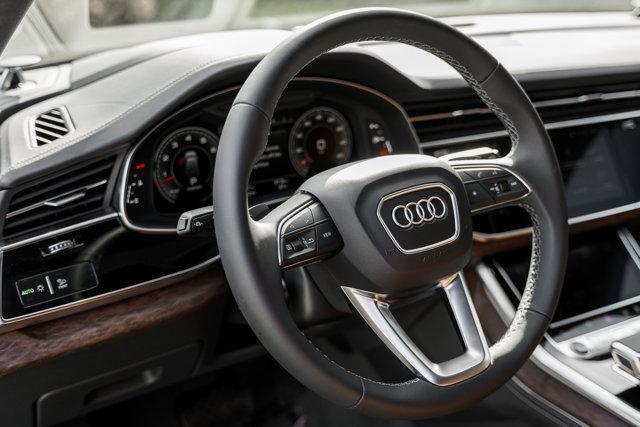 new 2025 Audi Q7 car, priced at $90,400