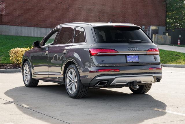 new 2025 Audi Q7 car, priced at $90,400