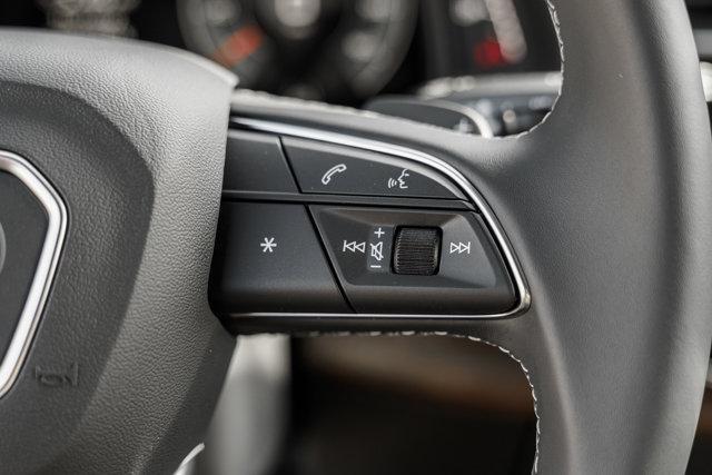 new 2025 Audi Q7 car, priced at $65,750