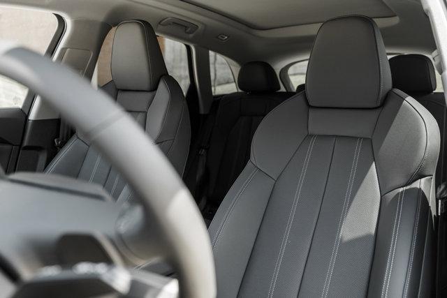 new 2025 Audi Q5 car, priced at $62,322