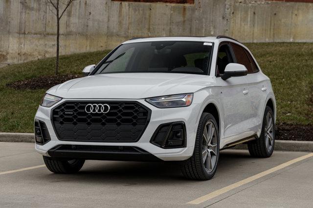 new 2025 Audi Q5 car, priced at $50,220