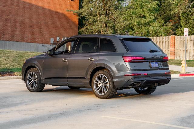 new 2025 Audi Q7 car, priced at $68,820