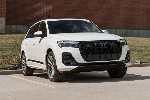used 2025 Audi Q7 car, priced at $54,300
