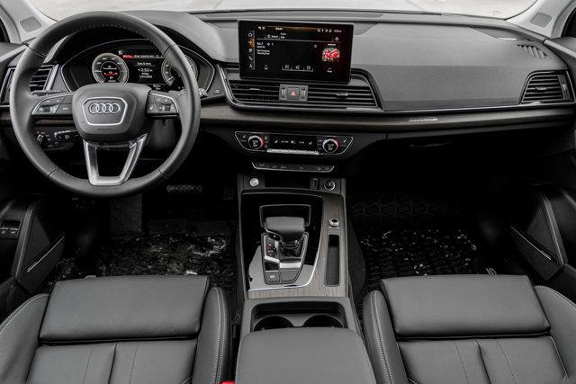 new 2025 Audi Q5 car, priced at $66,980