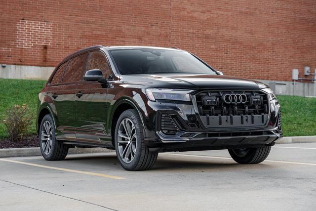 new 2025 Audi Q7 car, priced at $68,540