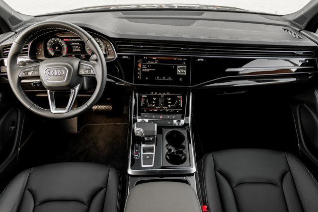 new 2025 Audi Q7 car, priced at $68,540