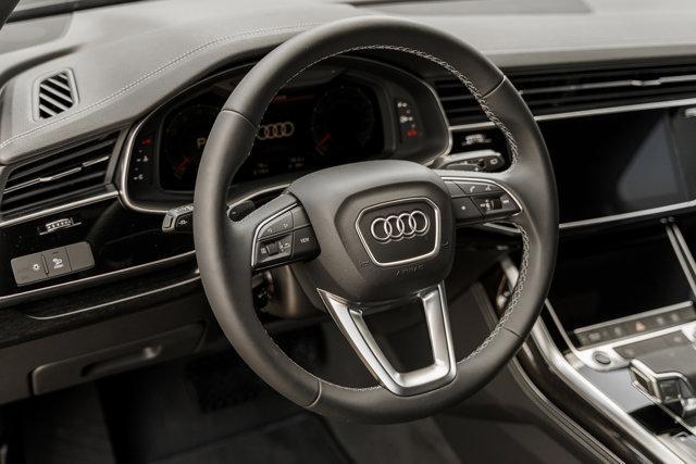 new 2025 Audi Q7 car, priced at $68,540